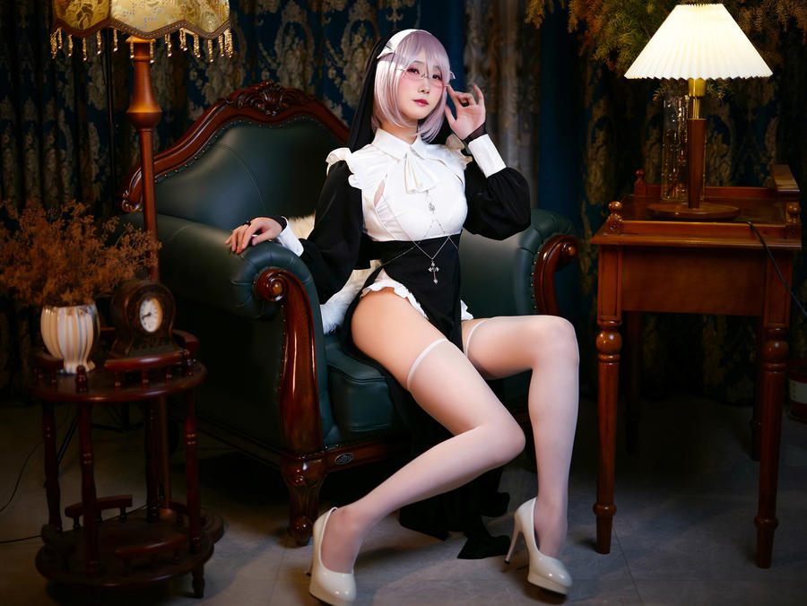 曉美媽 – 痴 修女 [61P 146M]插图3