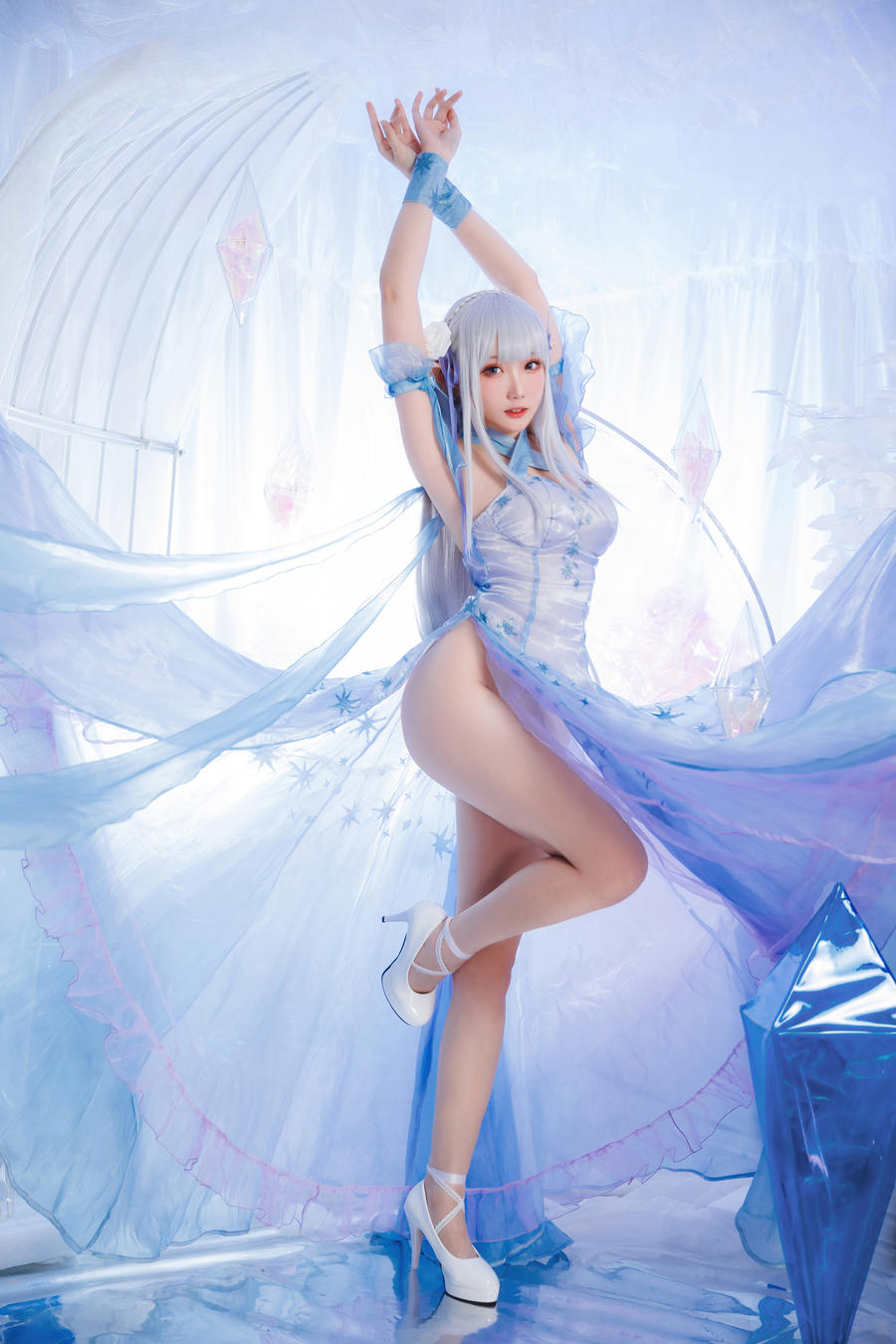 瓜希酱 – 爱蜜莉雅 水晶礼服  [28P 144M]插图4