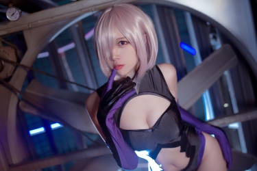 二佐Nisa碧蓝航线高雄泳装cosplay套图图片在线欣赏插图