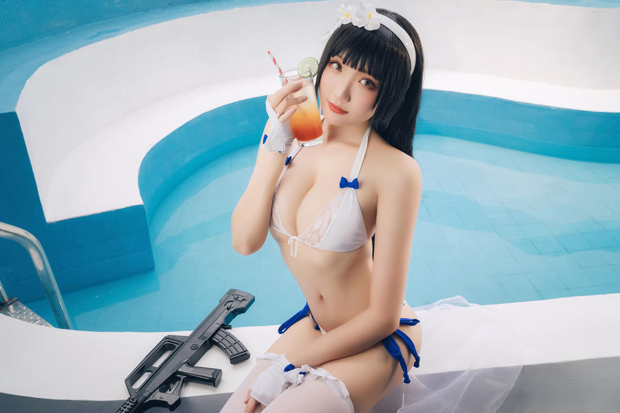 瓜希酱95式夏鸣蝉cos图包_少女前线95式泳装皮肤cosplay插图3