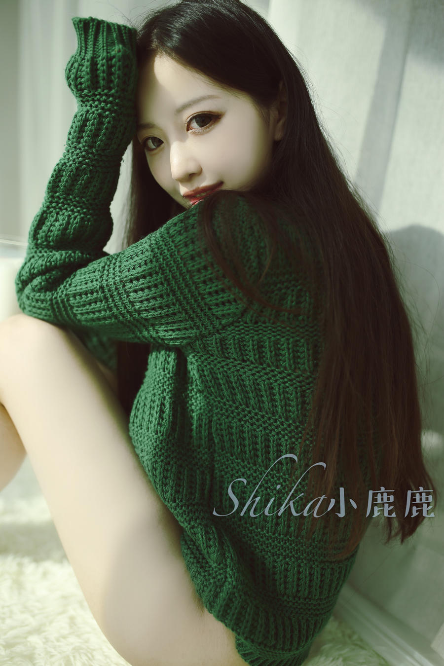 Shika小鹿鹿红绿毛衣写真本02插图4