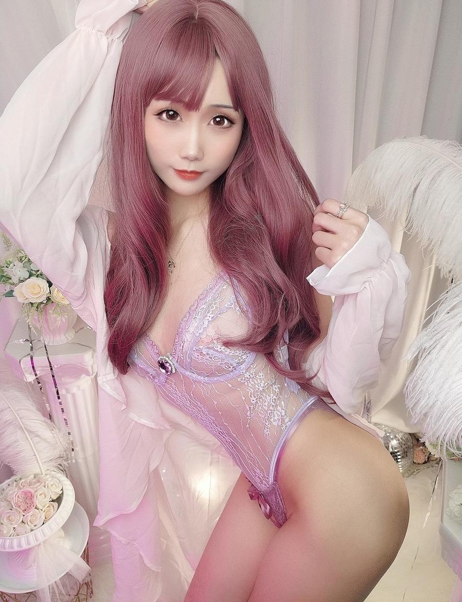 曉美媽圣诞自拍合集(护士人妻+雪夜魅魔+紫色迷情)插图5