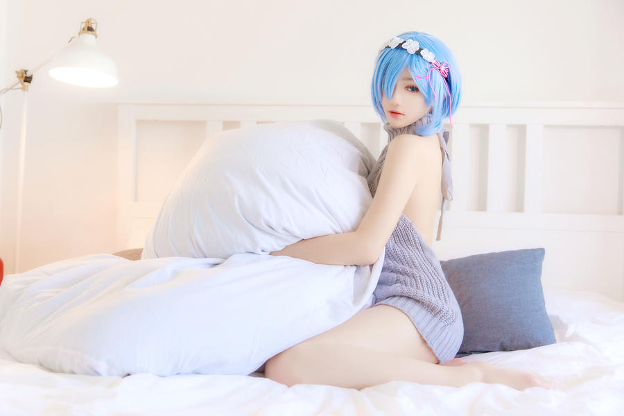 南桃Momoko蕾姆露背毛衣cos写真套图图片在线欣赏插图3