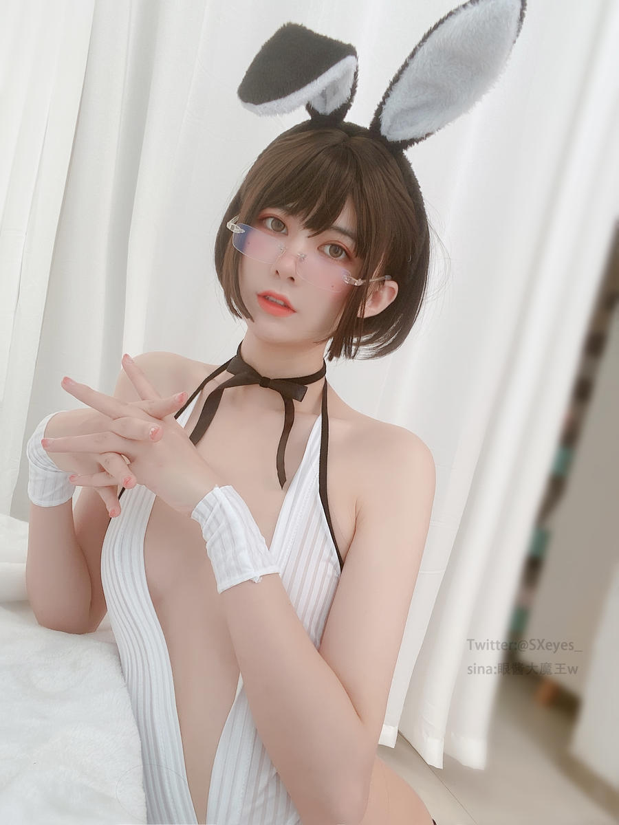 眼酱大魔王w兔女郎写真套图[眼酱大魔王w图包]插图3