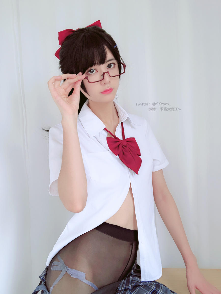 [眼酱大魔王写真]cosplayer眼酱大魔王w裸足兽耳写真图包合集插图3