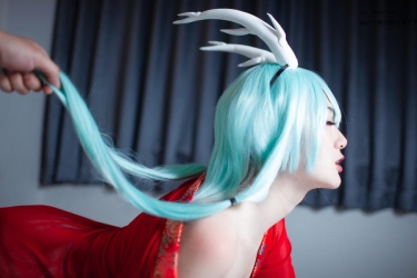[一米八的大梨子]cosplayer一米八的大梨子旗袍淫纹写真套图图包插图
