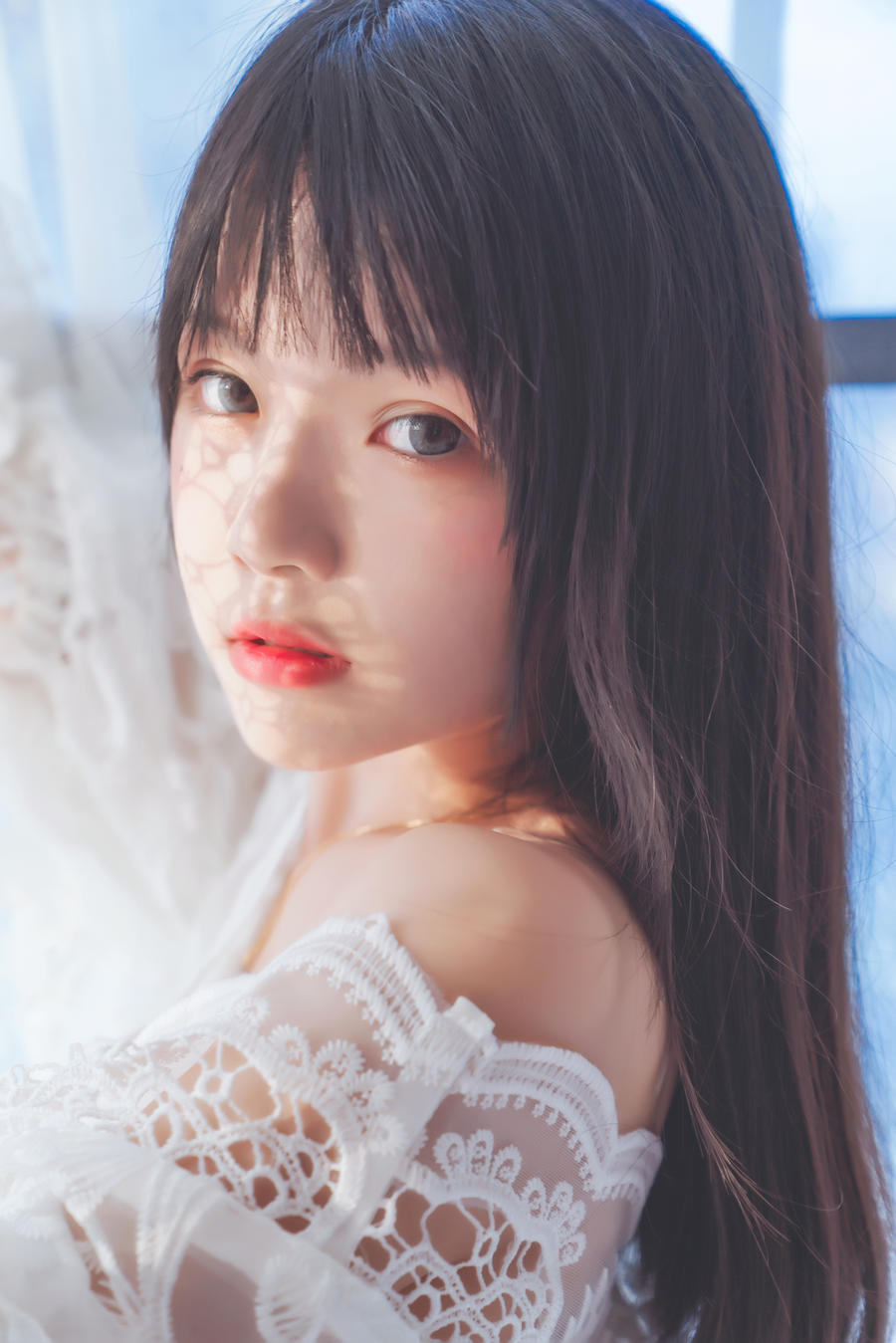 [桜桃喵图库]cosplayer桜桃喵初雪写真组图图片插图3