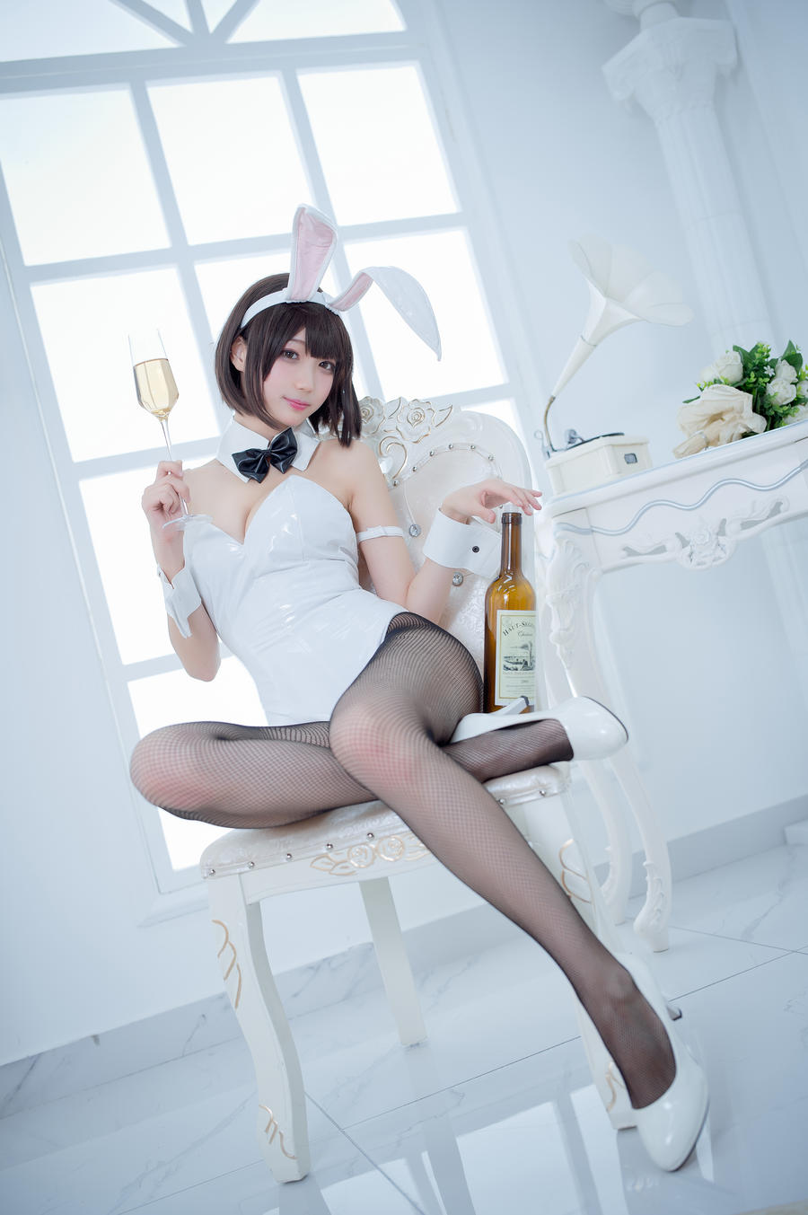 [周叽是可爱兔兔cos套图]周叽是可爱兔兔加藤惠兔女郎cosplay图片图集插图5